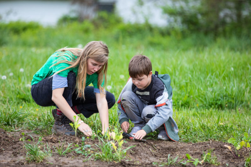 students gardening